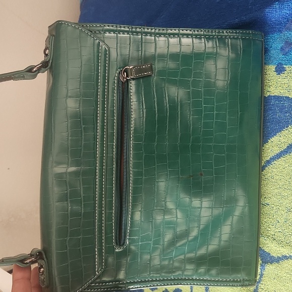 David Jones Paris Elegant Green Crocodile-Embossed Women's Handbag - Picture 3 of 5